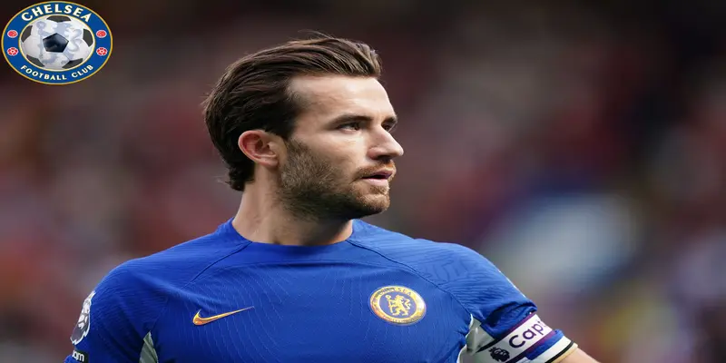 Chelsea khó bán Chilwell, tính mua lại Tomori
